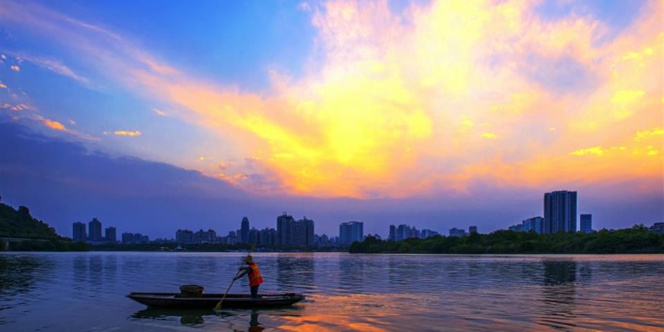旅游产业