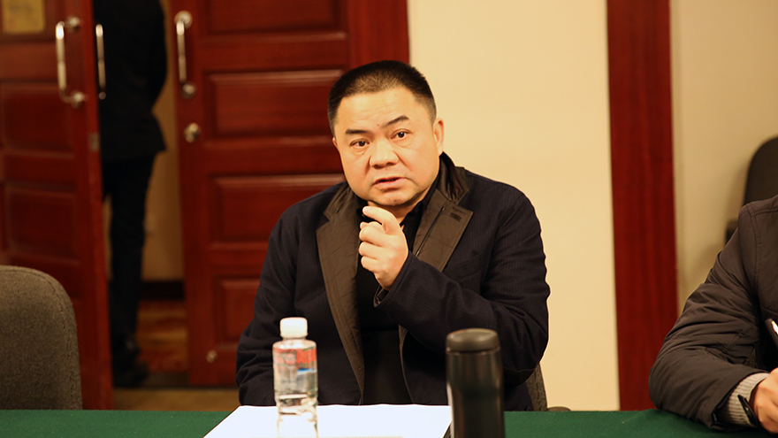 绵投董事长