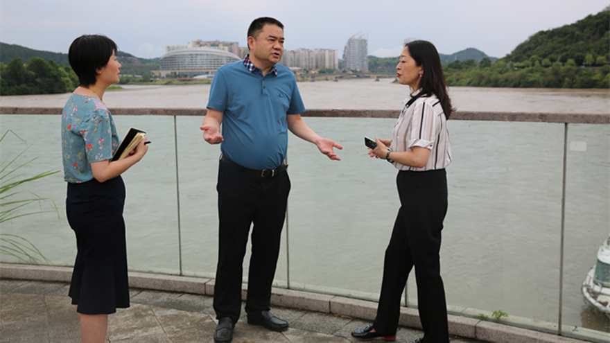 集团党委书记、董事长肖林督导检查三江码头防汛情况 集团党委书记、董事长肖林督导检查三江码头防汛情况