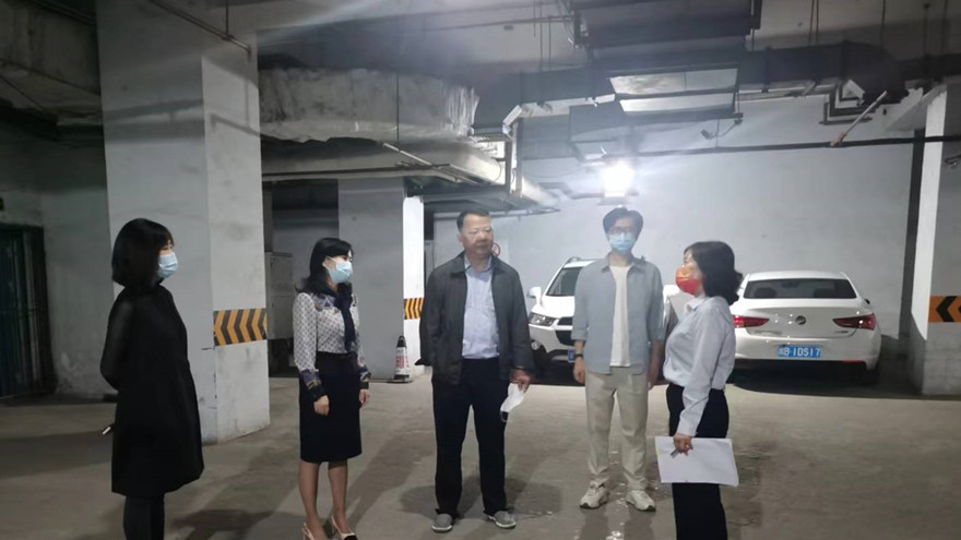 集团党委委员、副总经理王涛带队督查资产公司商业网点 集团党委委员、副总经理王涛带队督查资产公司商业网点