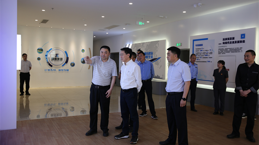 参观现场图 参观现场图