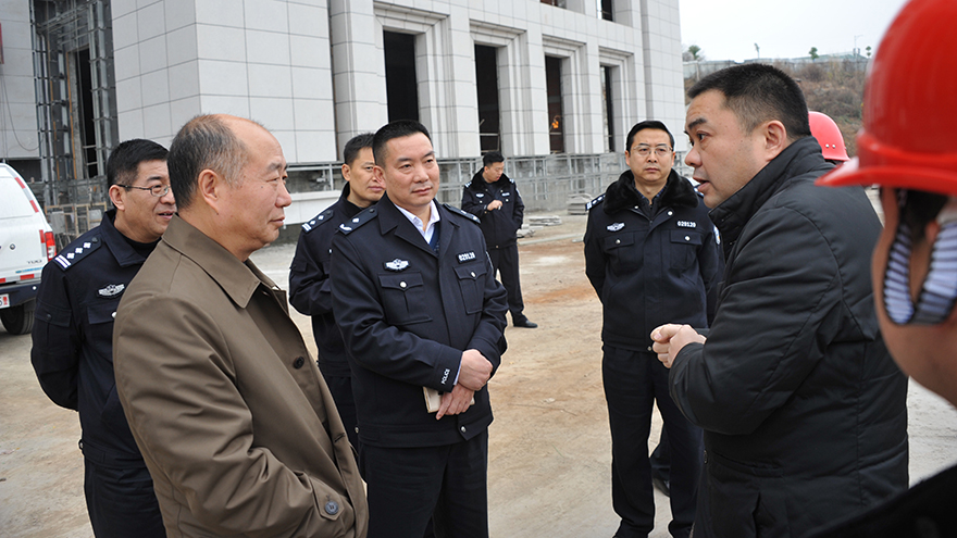 绵阳市副市长,市公安局长王明华赴园艺新区公安组团建设项目现场调研