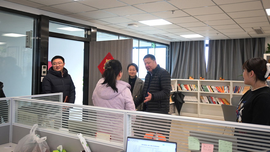 集团党委委员、副总经理王涛带队督查金控公司安全生产和疫情防控等工作 集团党委委员、副总经理王涛带队督查金控公司安全生产和疫情防控等工作