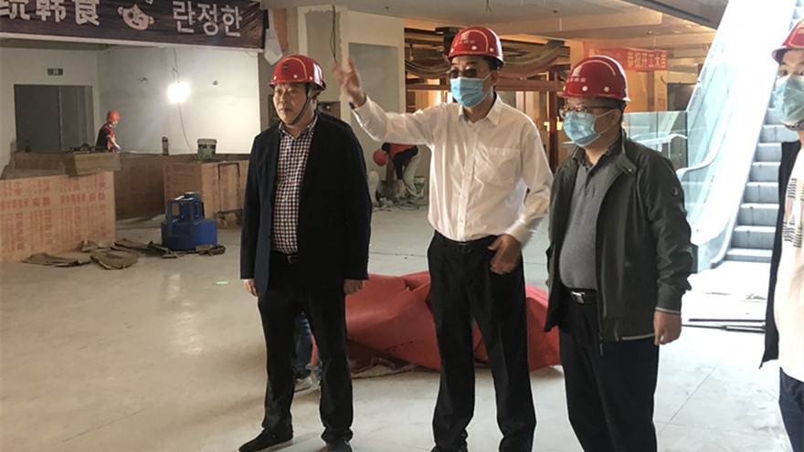 集团党委副书记、总经理程一带队督查嘉来·南河广场项目_副本 集团党委副书记、总经理程一带队督查嘉来·南河广场项目_副本